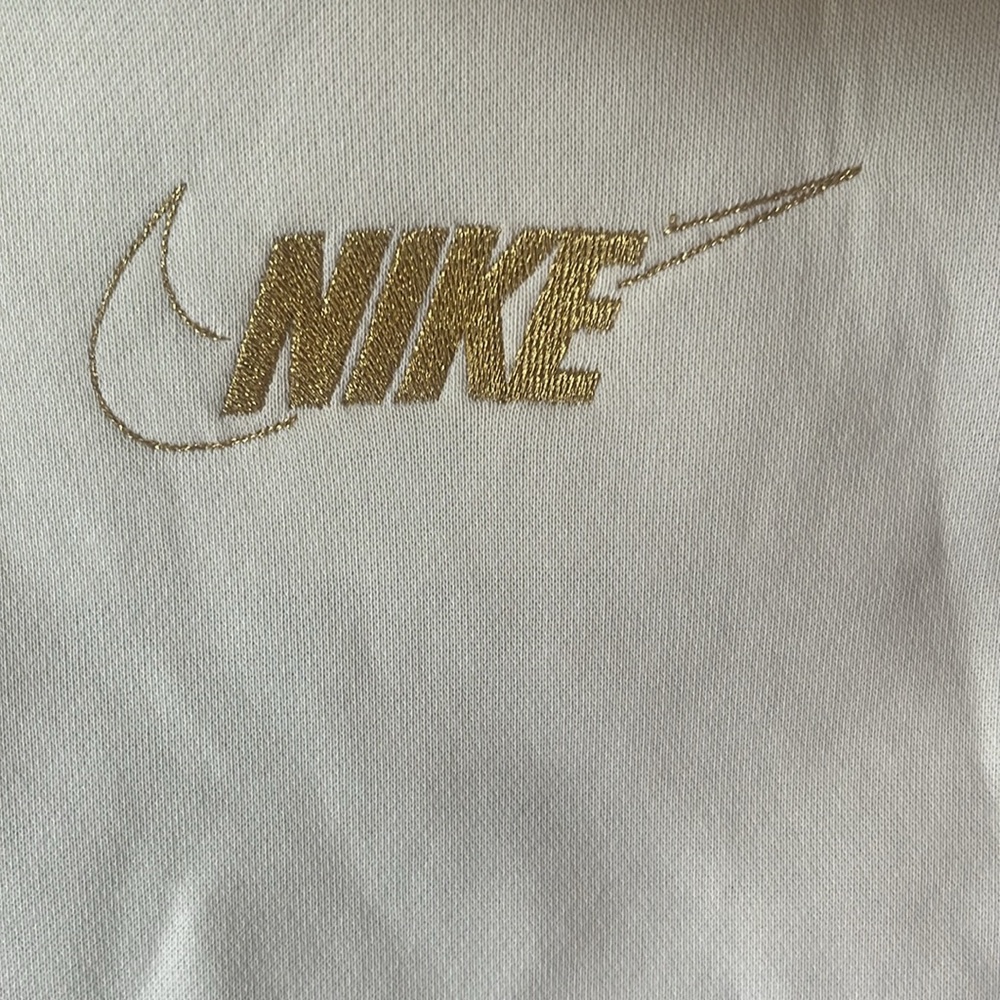 Nike sweater - Picture 2 of 6